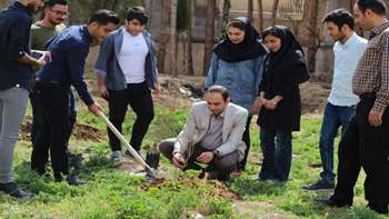 روز درختکاری
